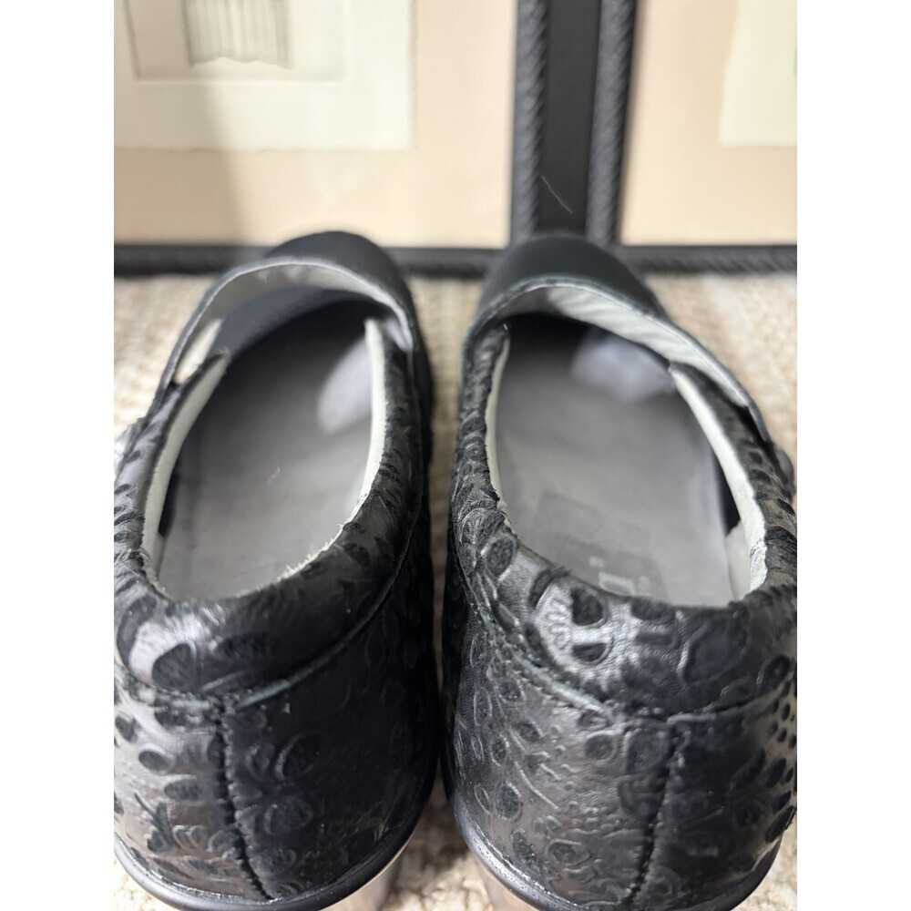 Alegria 39 Mary Jane Clogs 8.5 Black Embossed Rose Leather Wedge - Picture 4 of 8